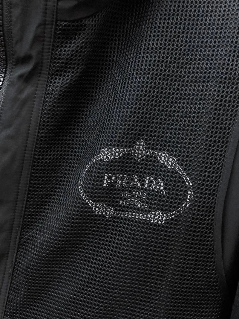 Affordable Prada Outwear 170025