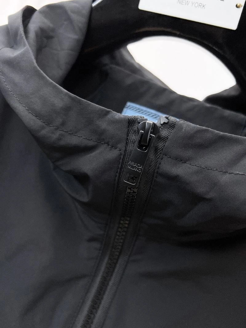 Prada Outwear QuickDry 169996