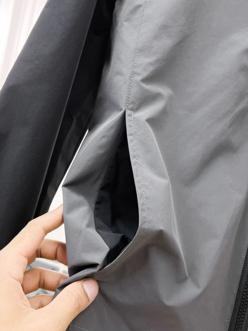Prada Outwear QuickDry 169996