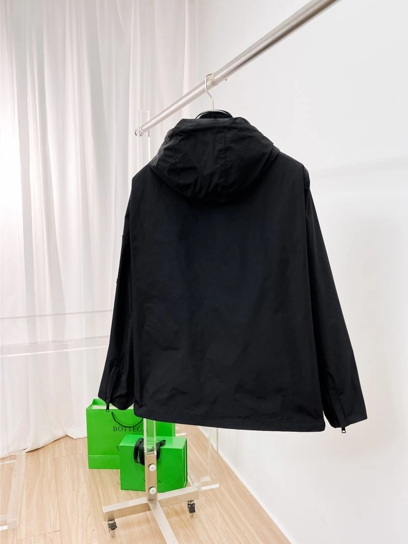 Durable Prada Outwear 169985