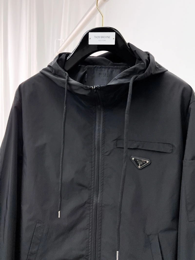 Durable Prada Outwear 169985