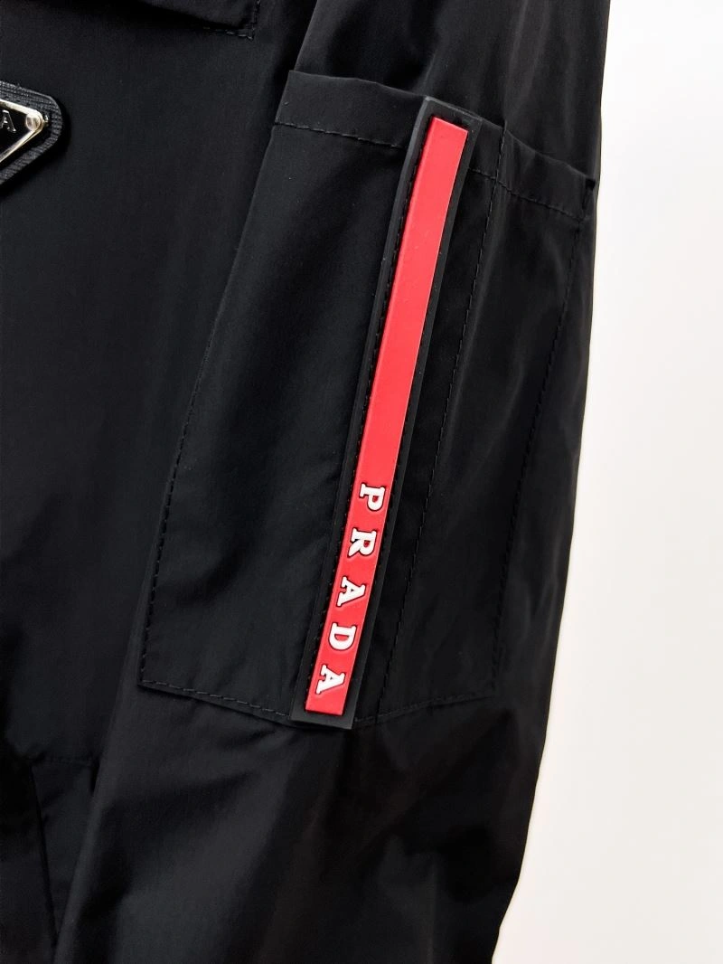 Durable Prada Outwear 169985