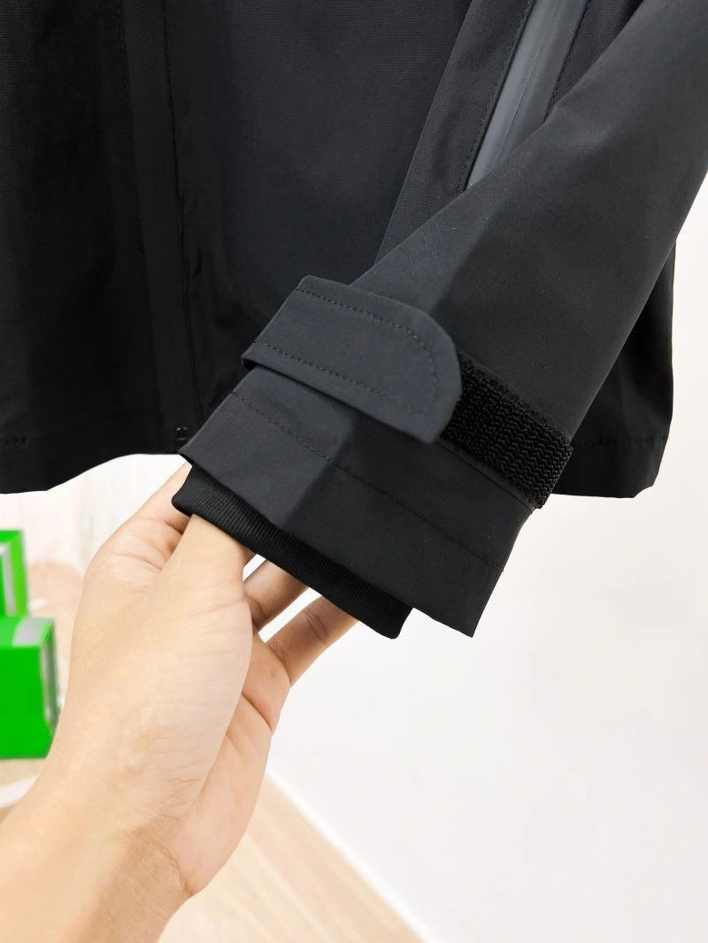 Unisex Prada Outwear 169977