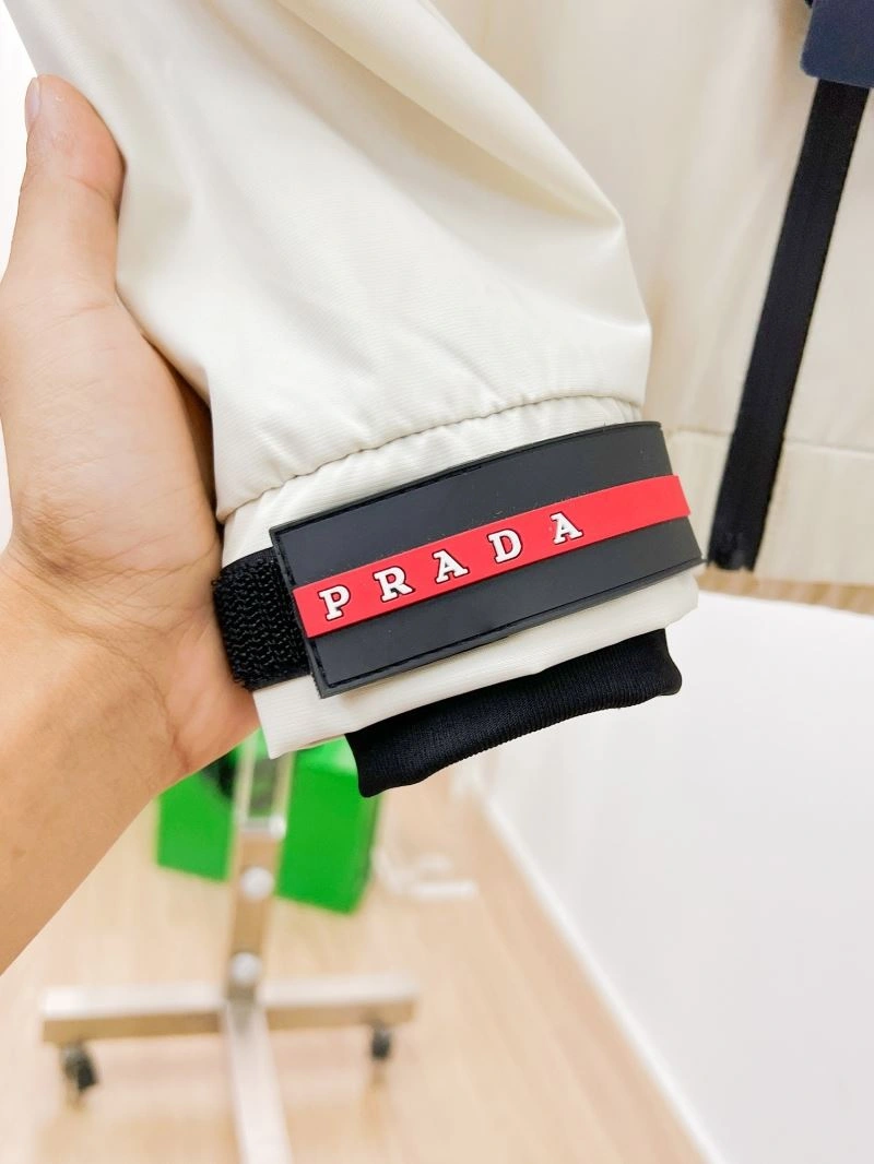 Prada Outwear Breathable 169974