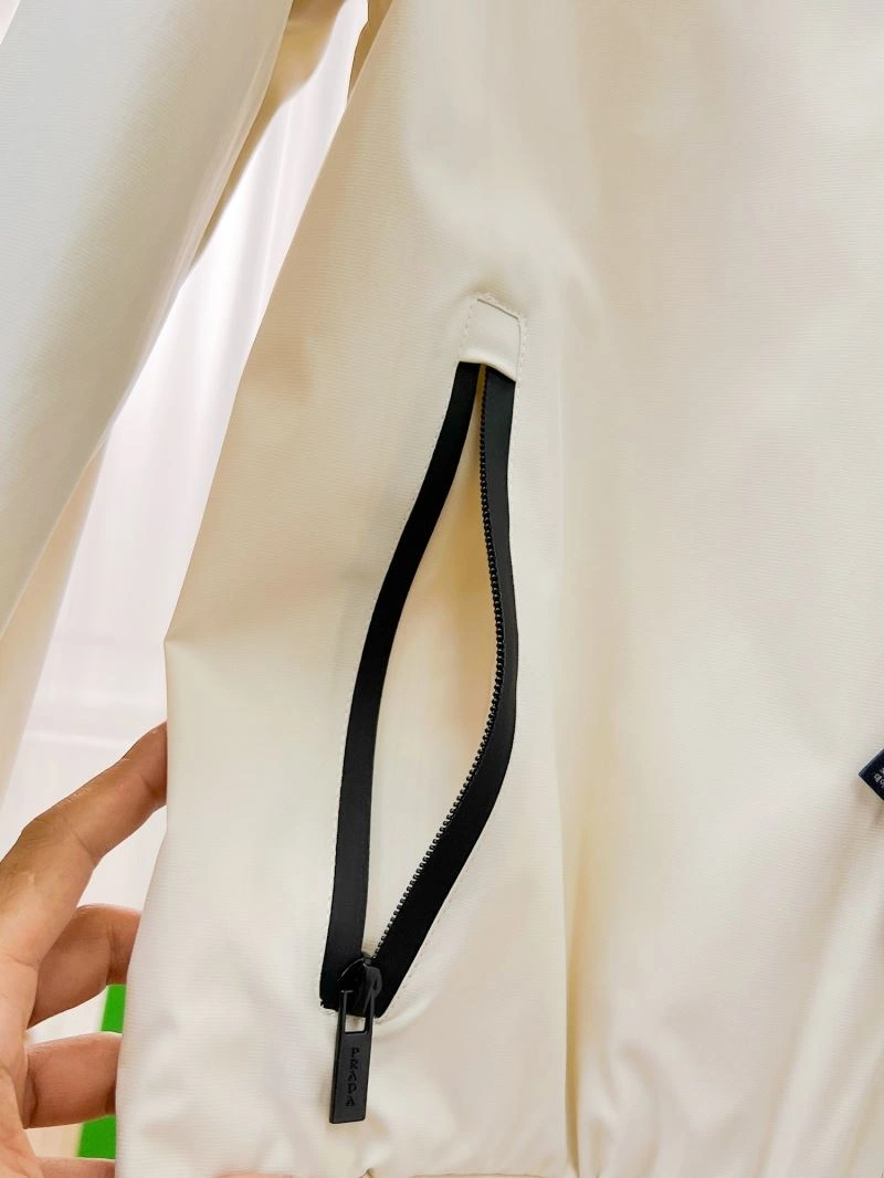 Prada Outwear Breathable 169974