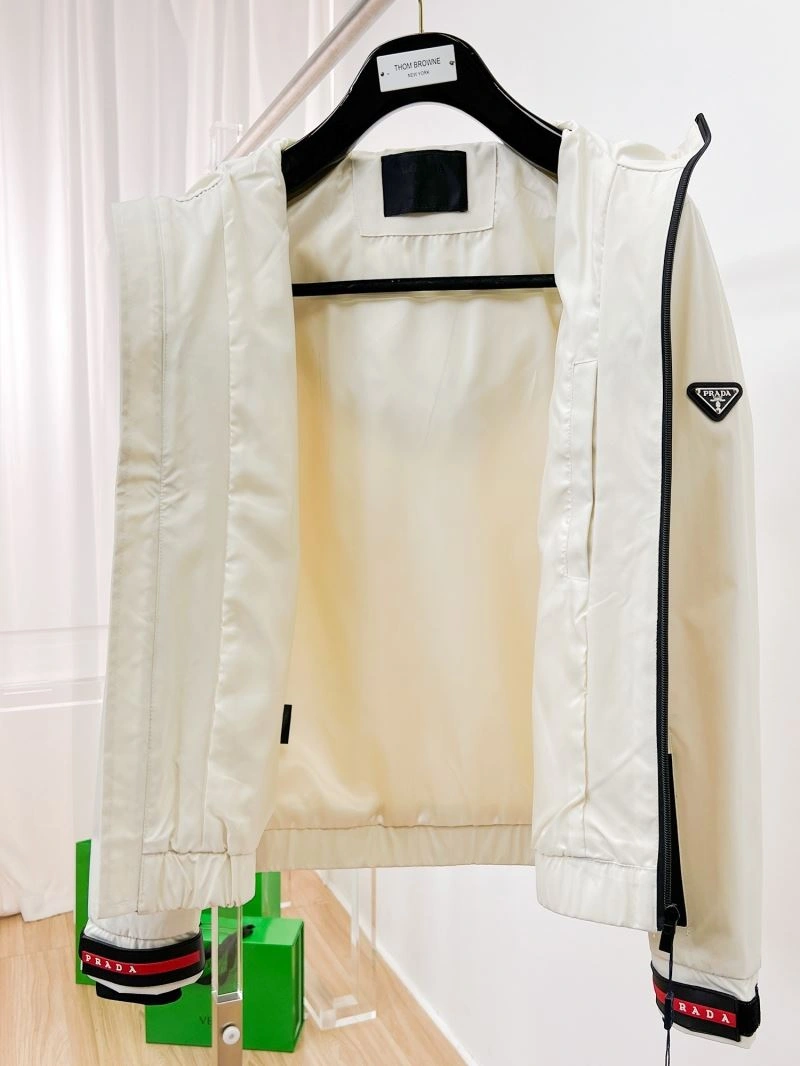 Prada Outwear Breathable 169974