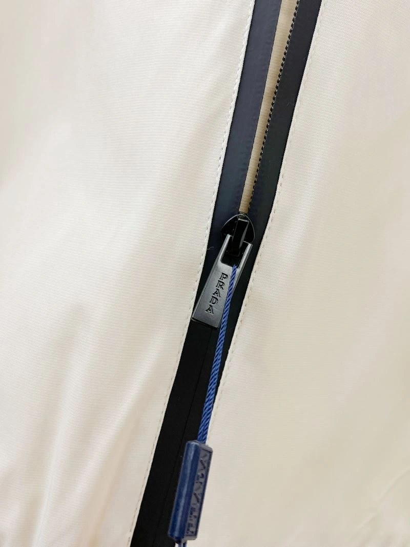 Prada Outwear Breathable 169974