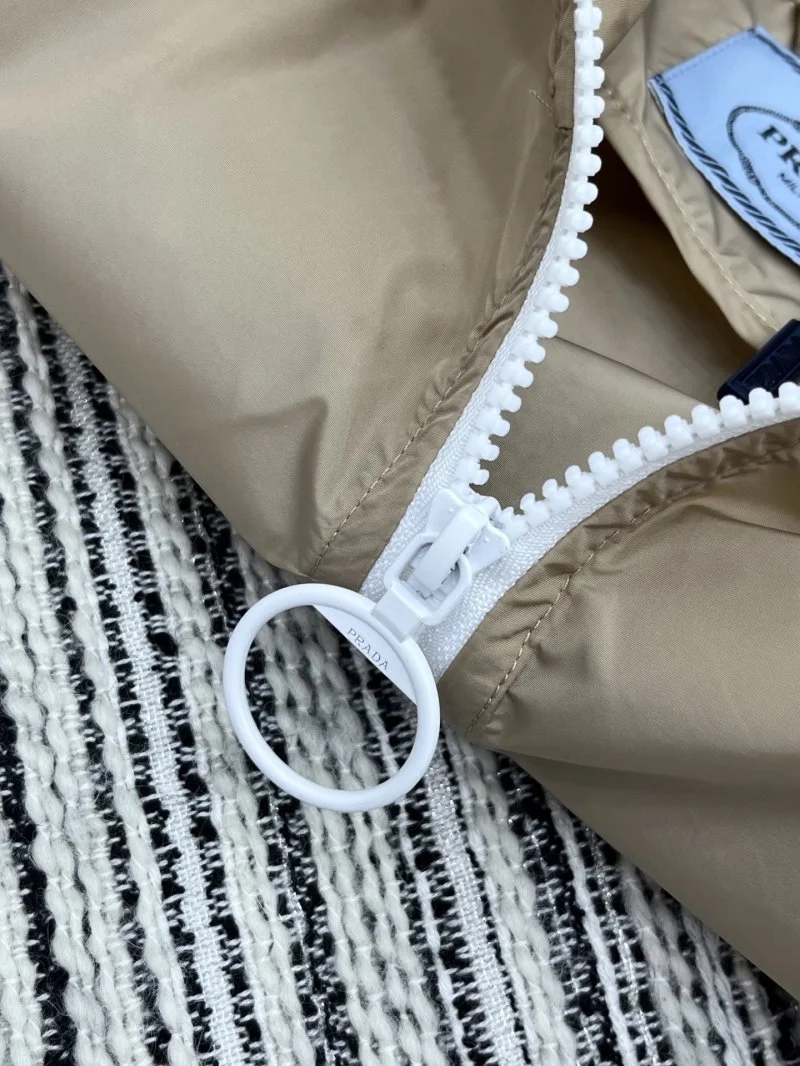 Popular Prada Outwear 166542