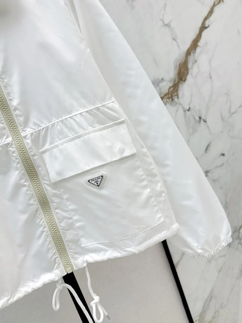 Sustainable Prada Outwear 165869