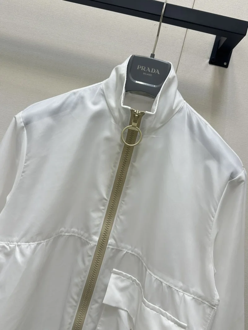 Youthful Prada Outwear 165860