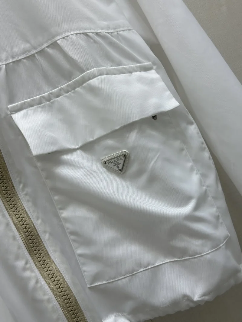 Youthful Prada Outwear 165860