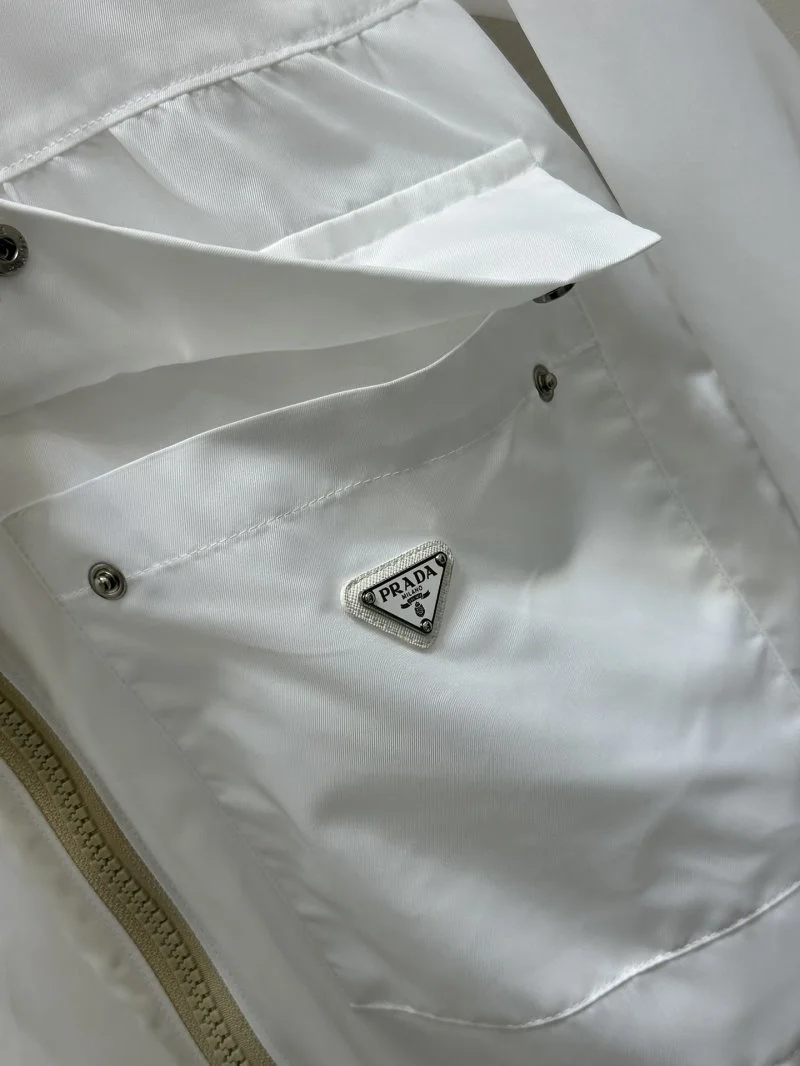 Youthful Prada Outwear 165860