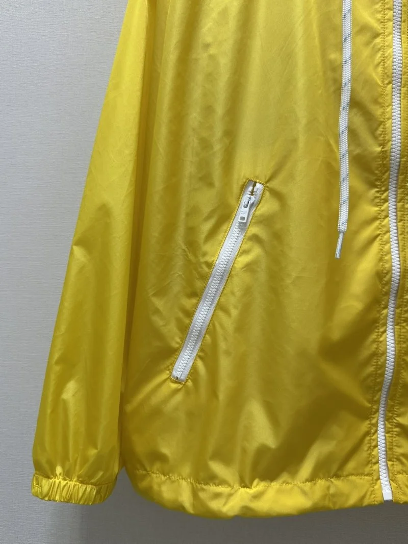 NewStyle Prada Outwear 165947