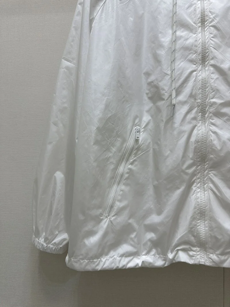Casual Prada Outwear 165859