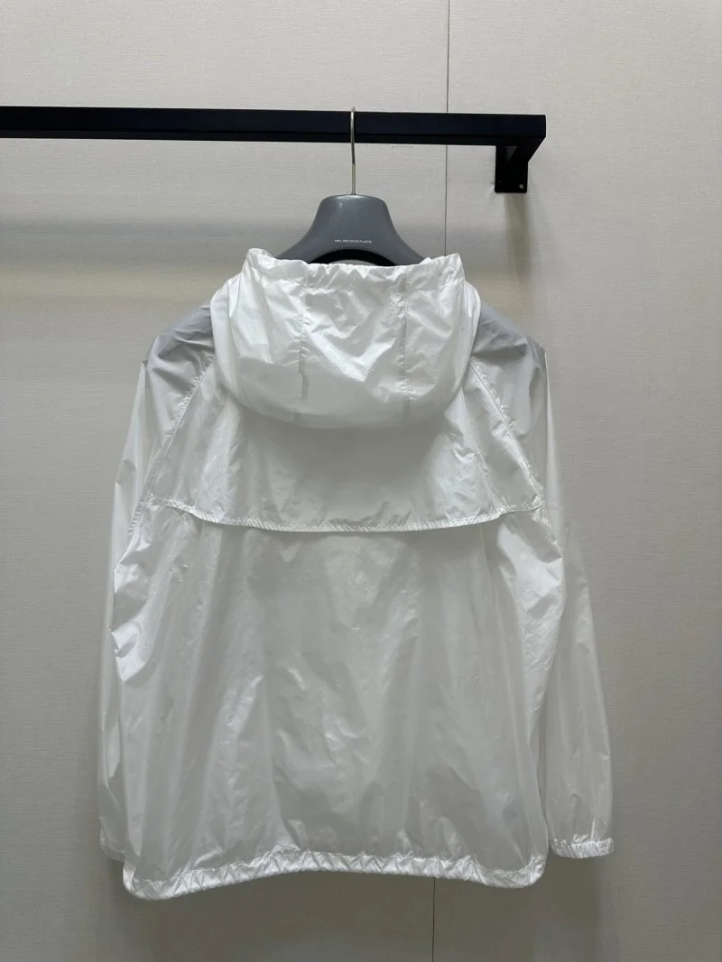 Casual Prada Outwear 165859