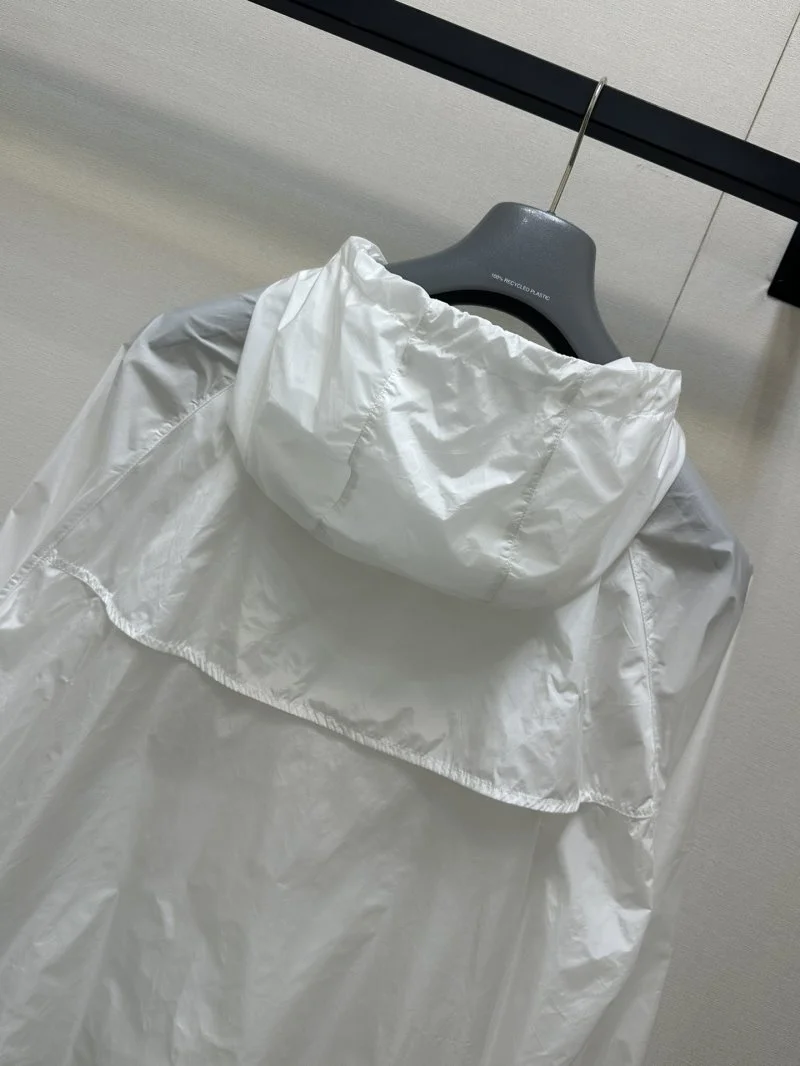 Casual Prada Outwear 165859