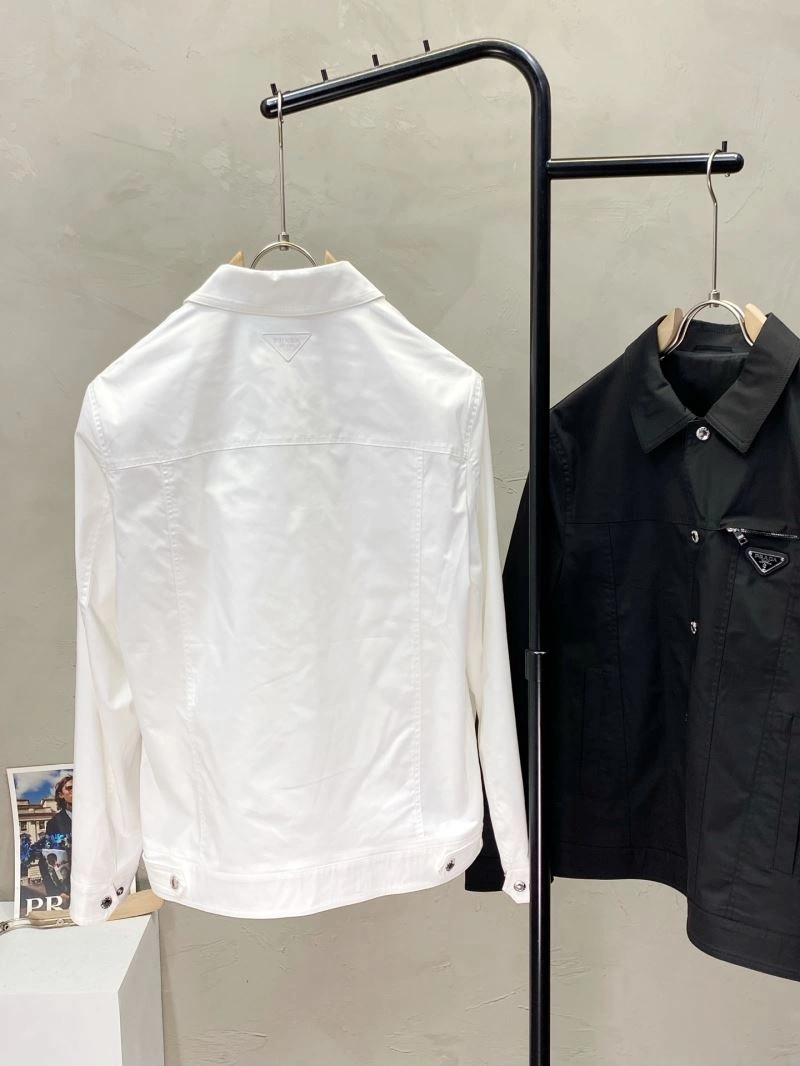 Effortless Prada Outwear 169452