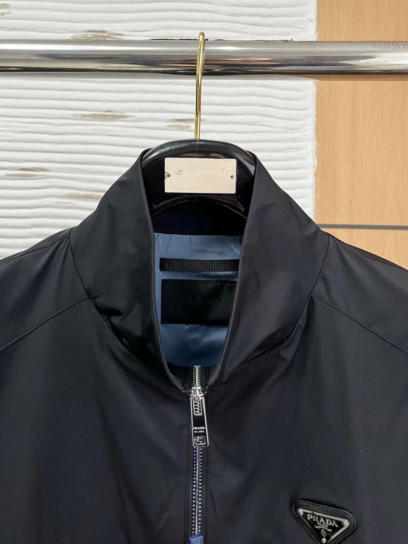 ComfortFit Prada Outwear 169448