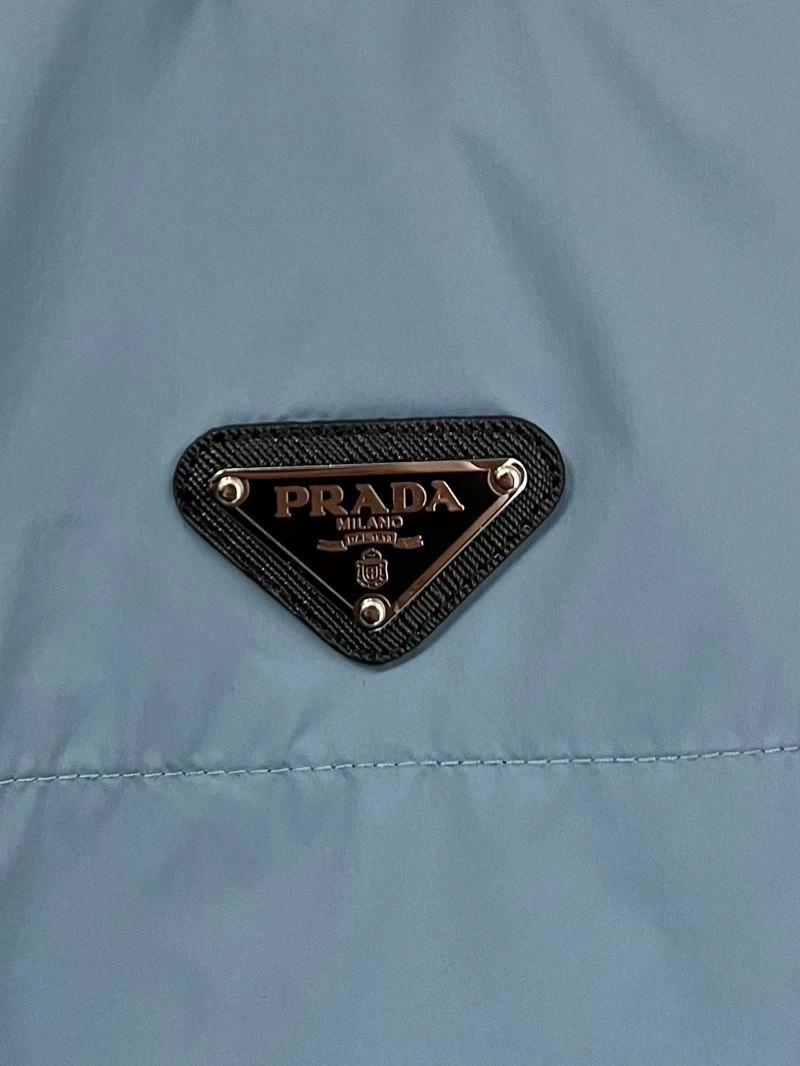 Vibrant Prada Outwear 169449