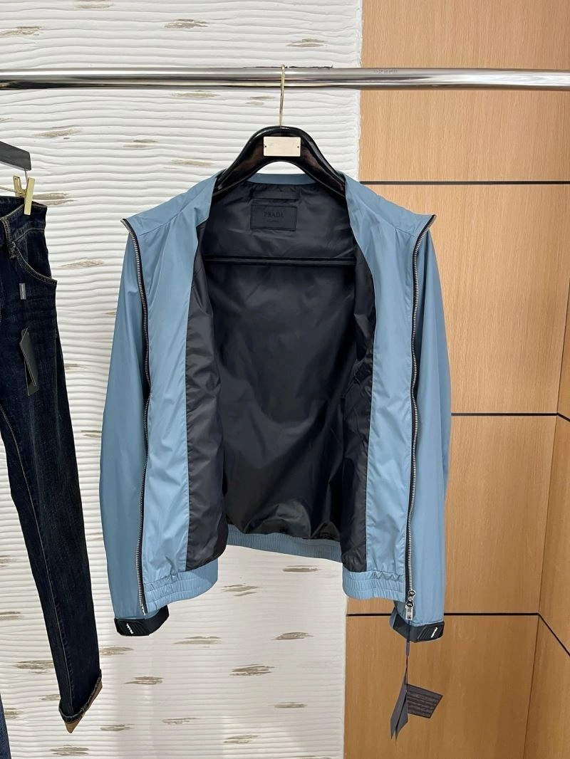 Vibrant Prada Outwear 169449