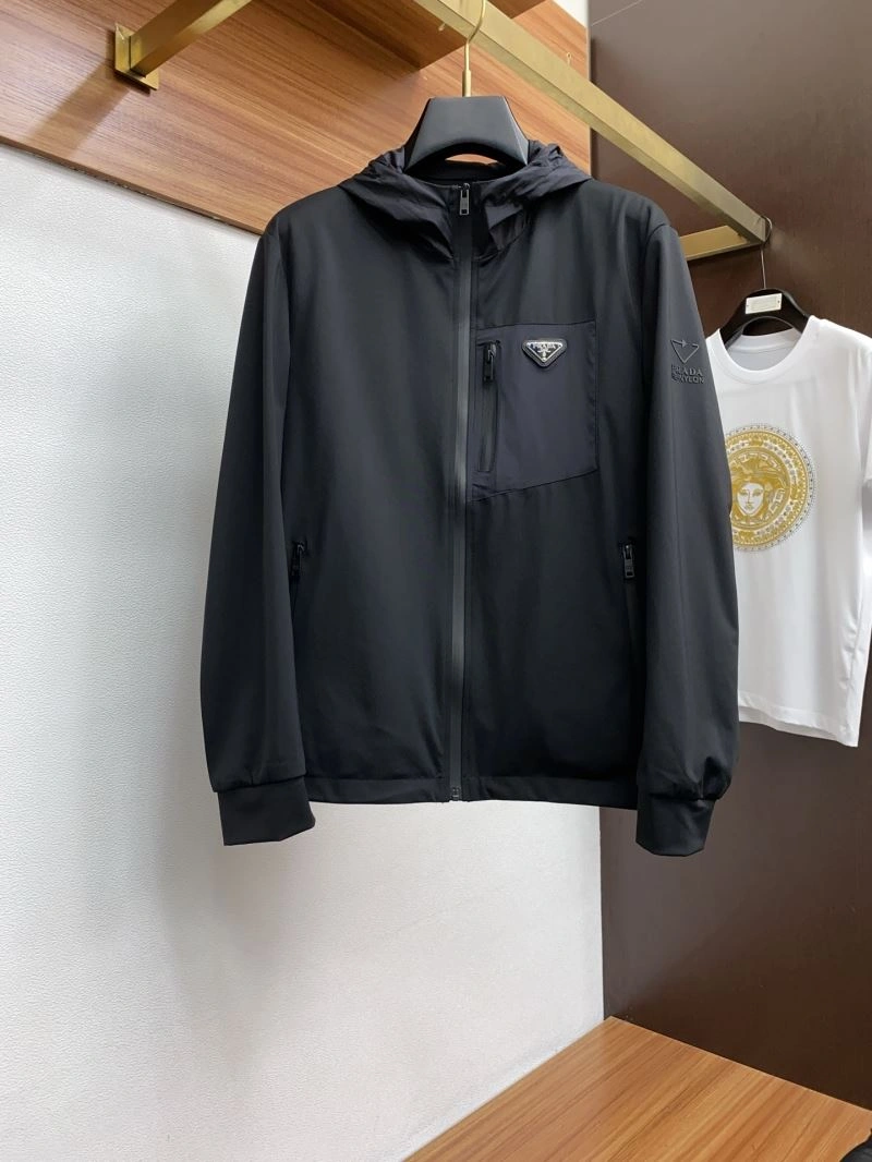 Flexible Prada Outwear 169446
