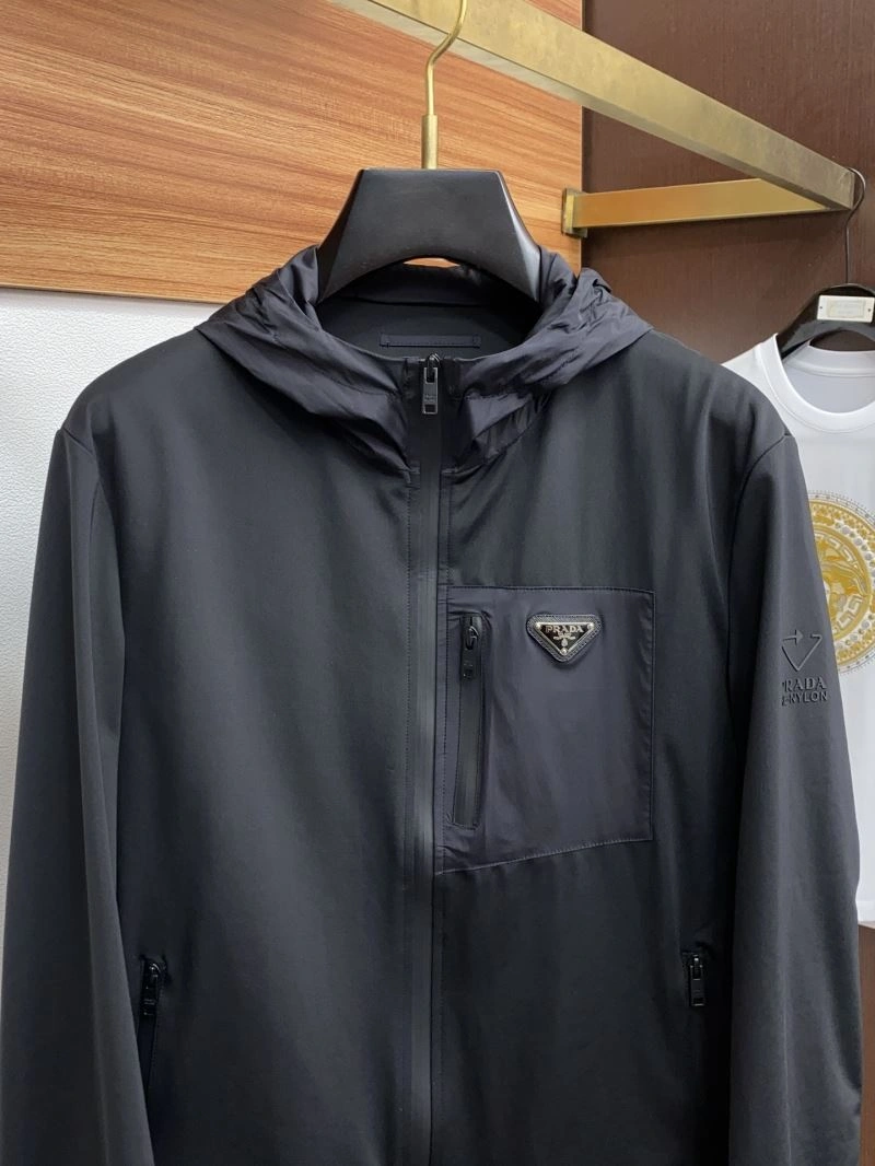 Flexible Prada Outwear 169446