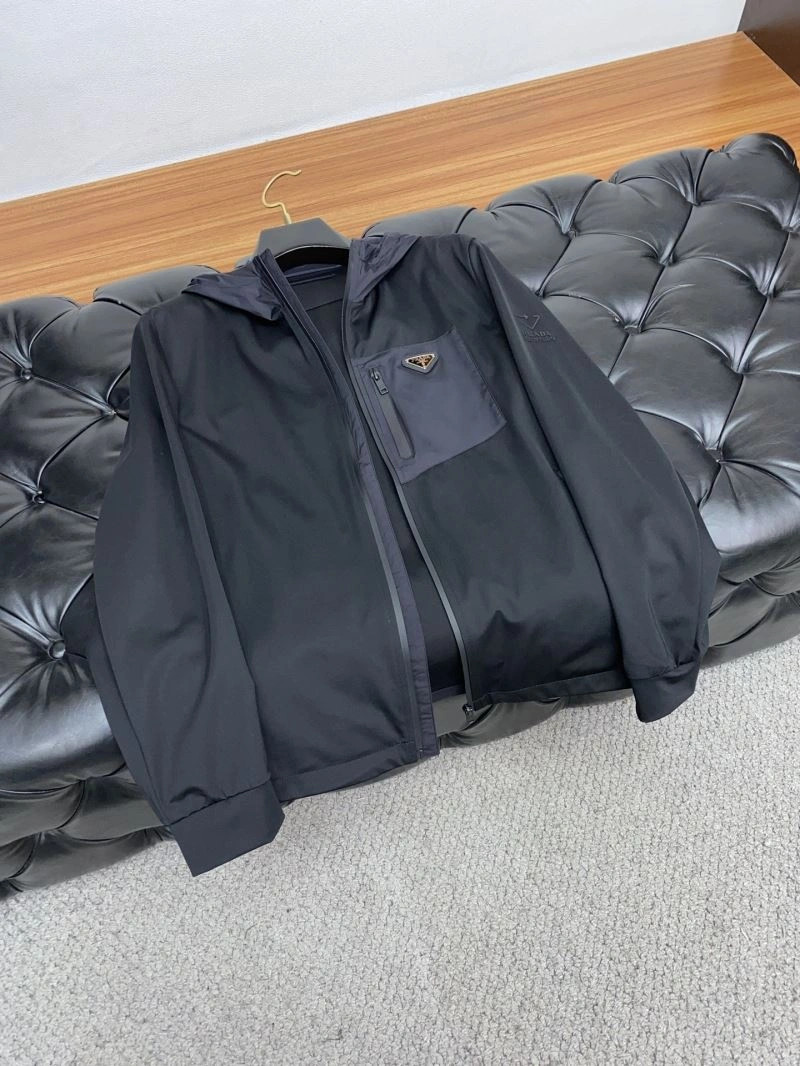Flexible Prada Outwear 169446
