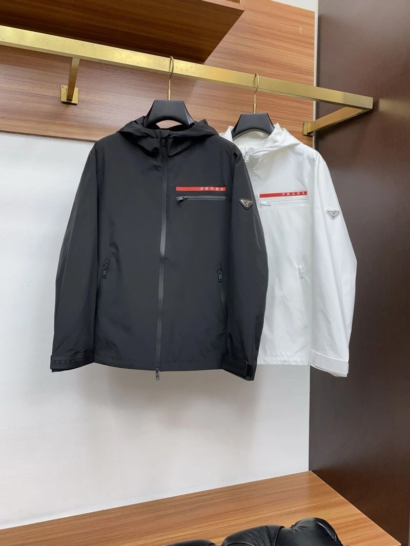 Durable Prada Outwear 169447