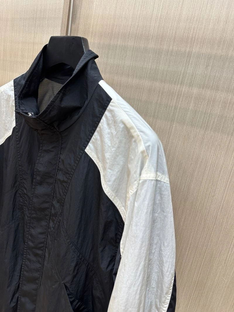 Timeless Prada Outwear 169436