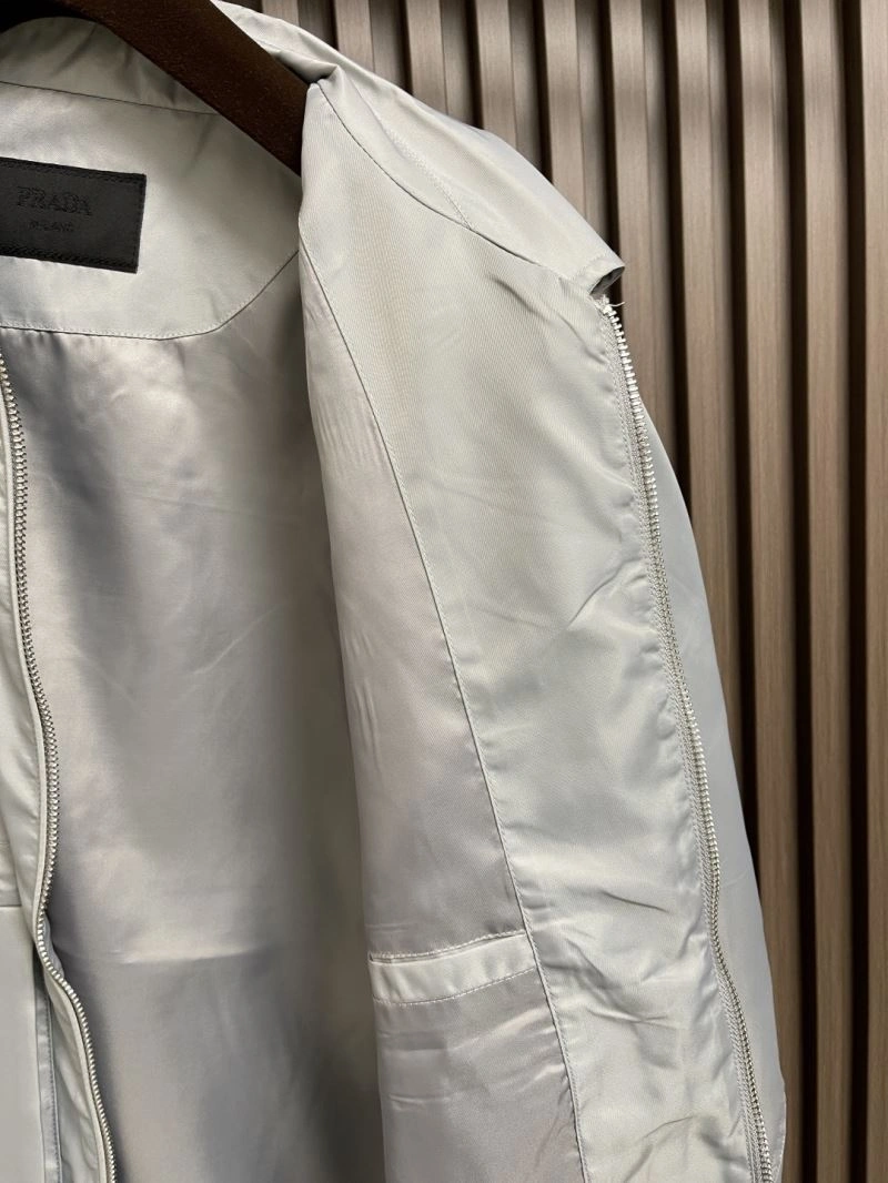 Functional Prada Outwear 169428