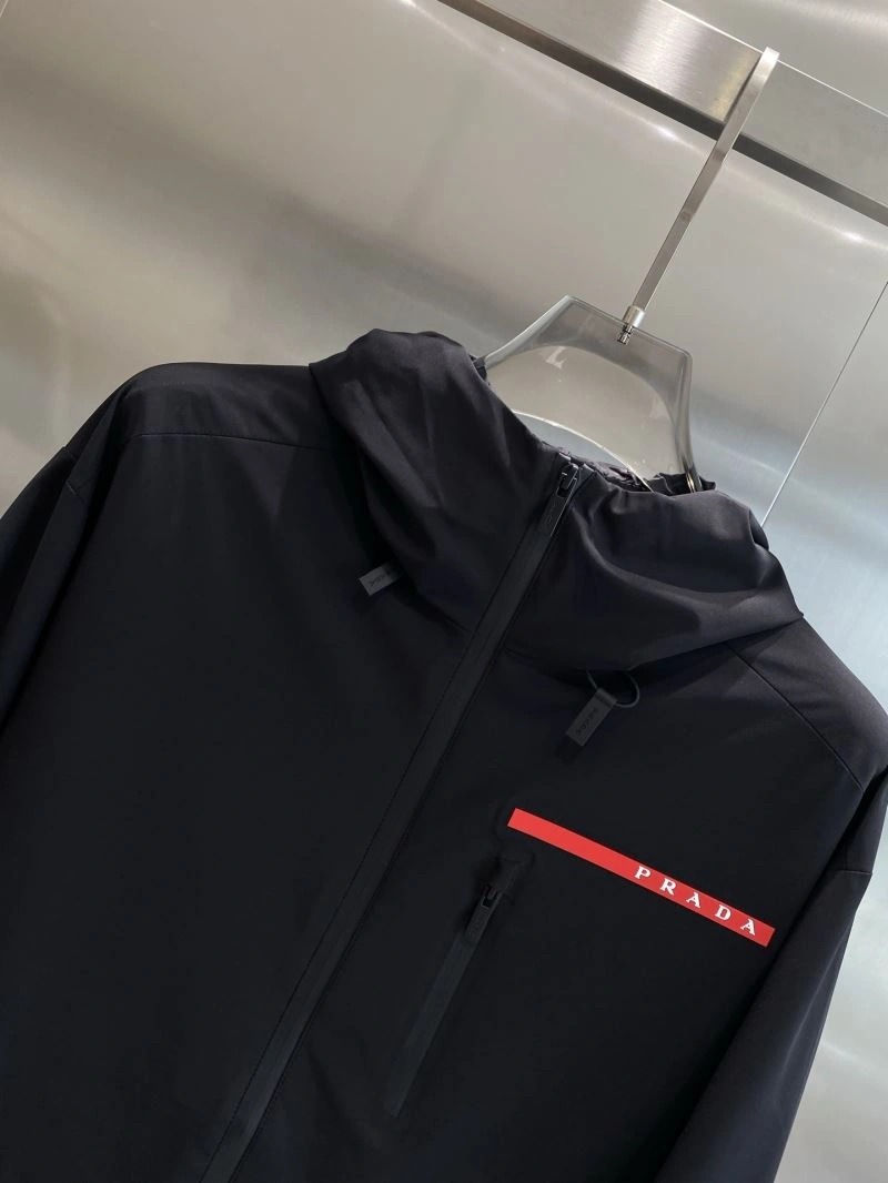 Stretchable Prada Outwear 169426