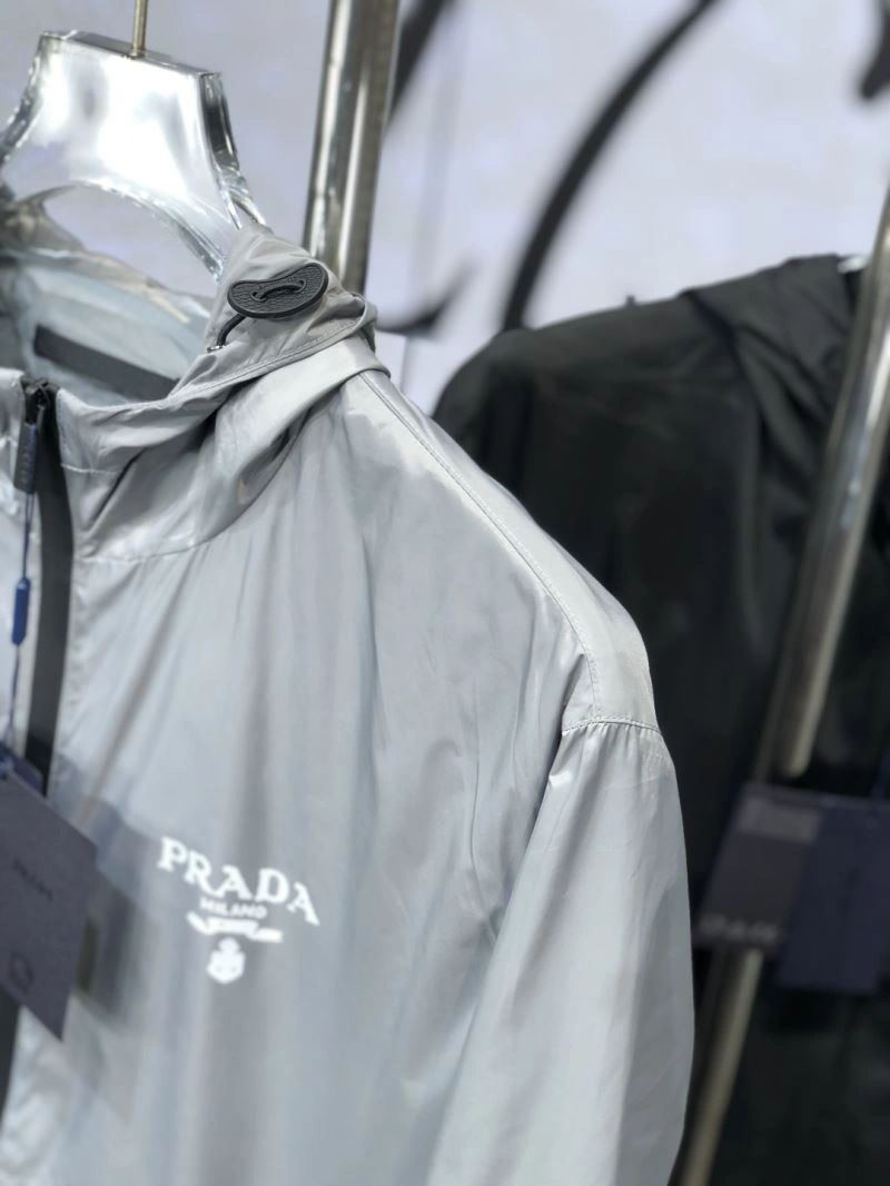 WaterResistant Prada Outwear 169423