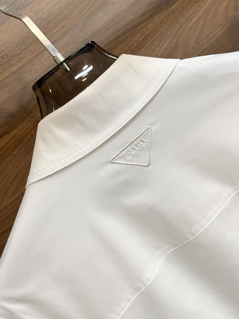 Refined Prada Outwear 169543