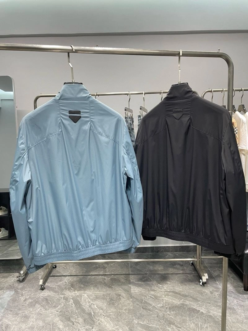 Comfortable Prada Outwear 169410
