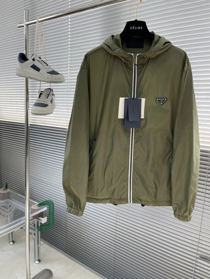 Supportive Prada Outwear 169408