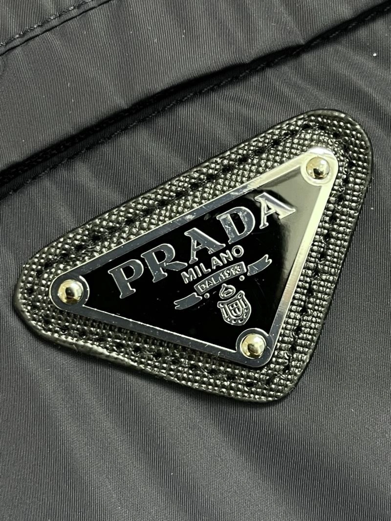 Prada Outwear Minimalist 169401