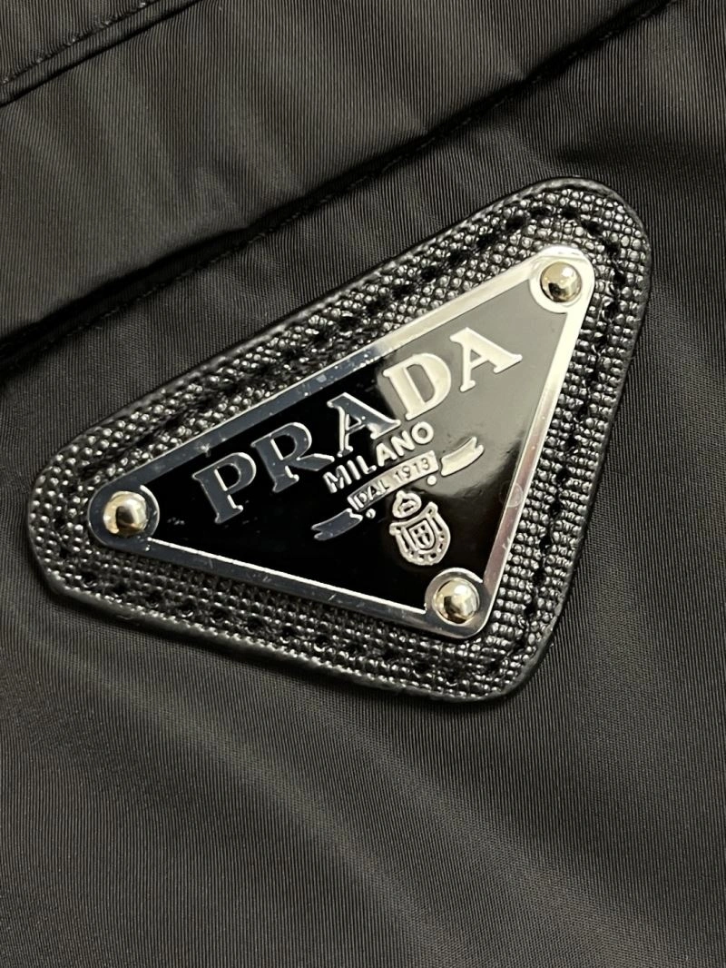 Lightweight Prada Outwear 169402