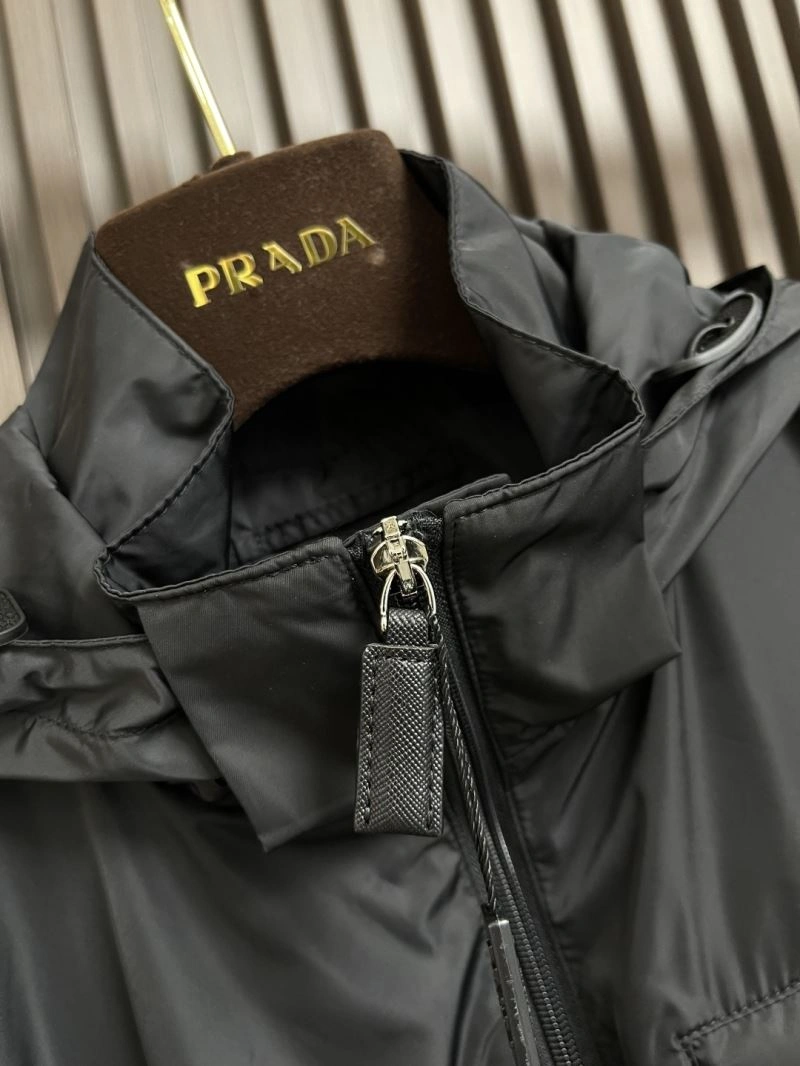 Lightweight Prada Outwear 169402