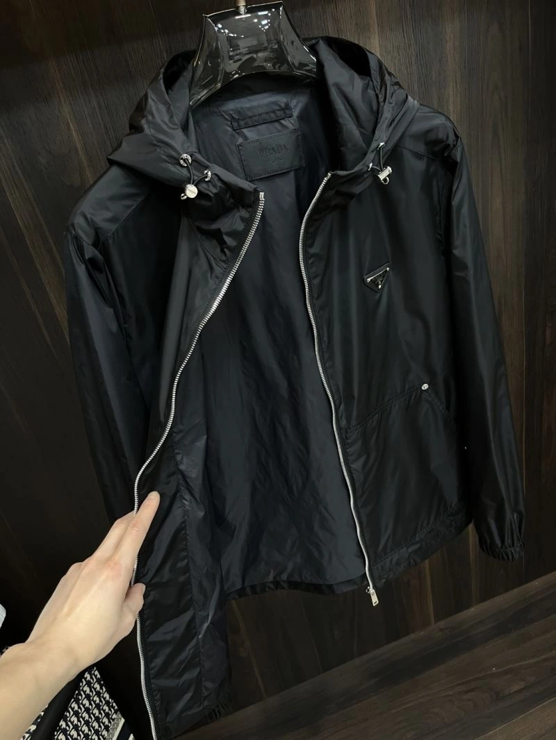 Prada Outwear Trendsetting 169420