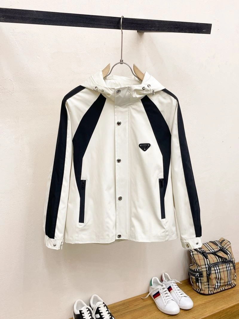 Breathable Prada Outwear 169406