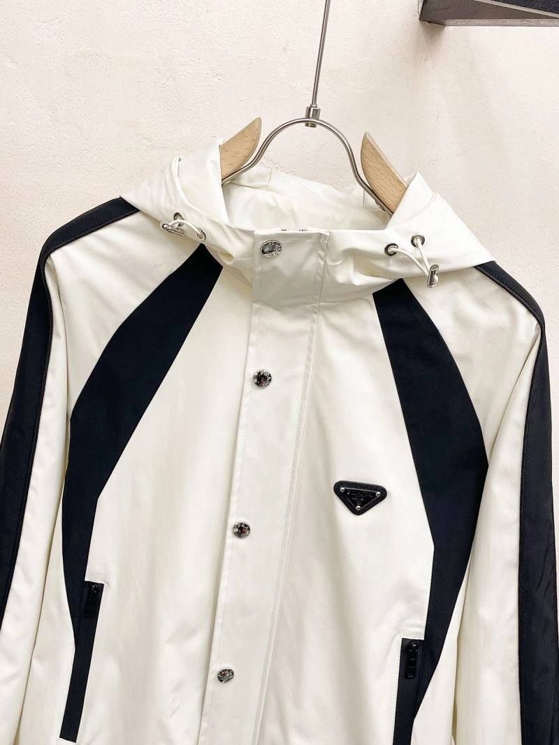 Breathable Prada Outwear 169406