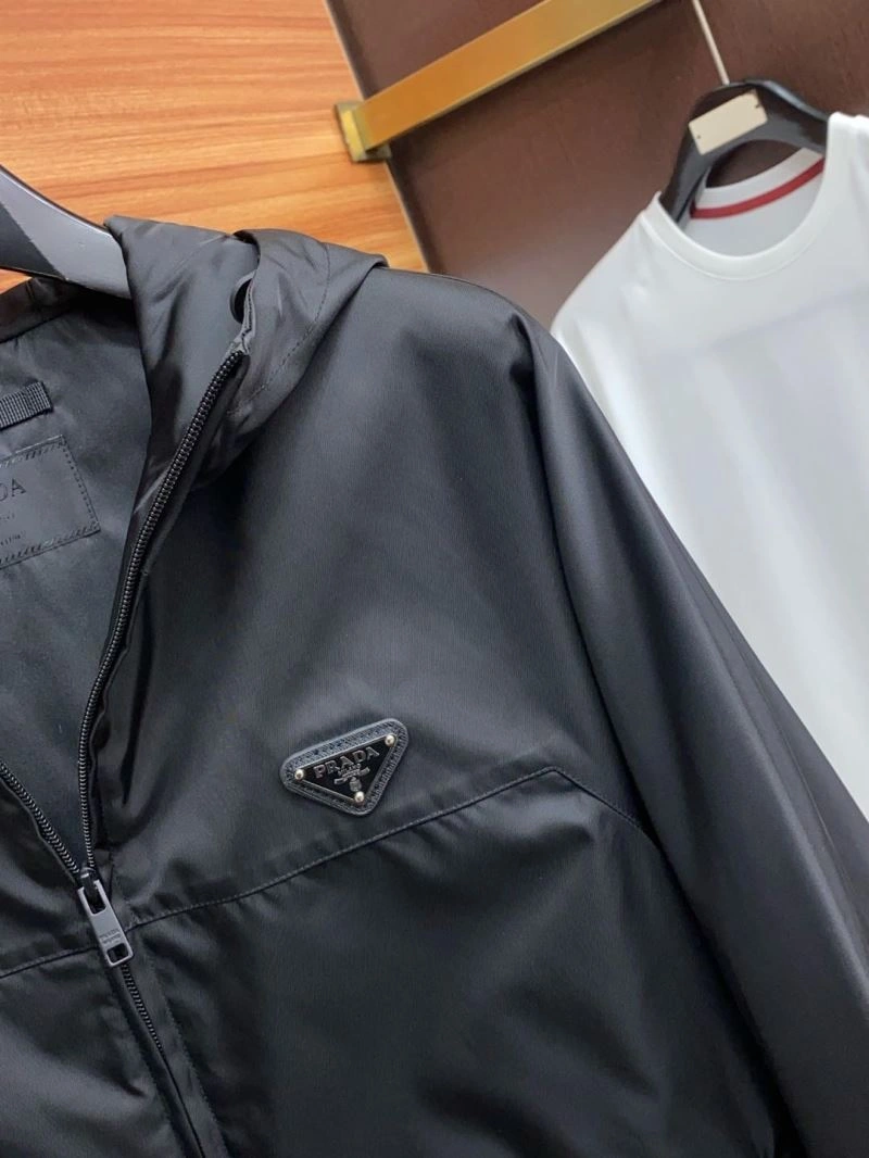WaterResistant Prada Outwear 169392