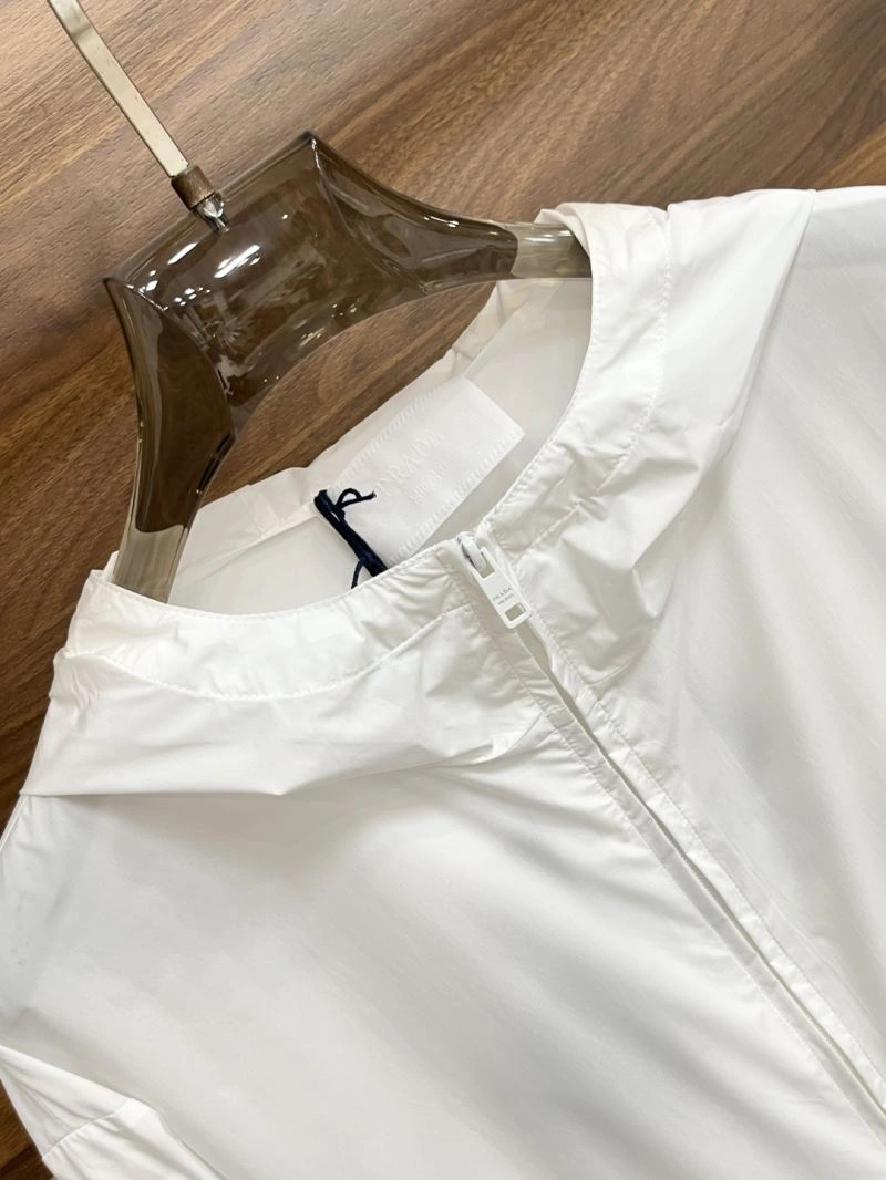 FreshLook Prada Outwear 169415