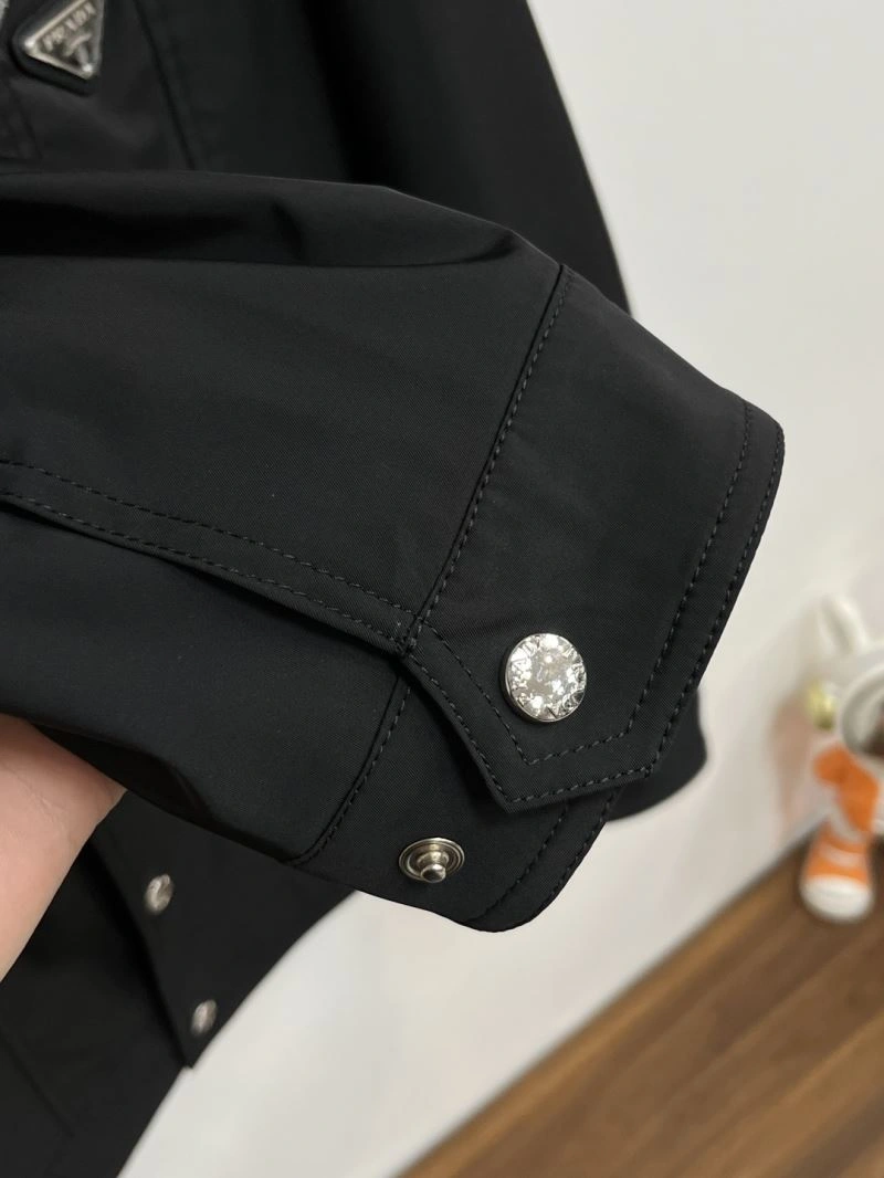MultiPurpose Prada Outwear 168838