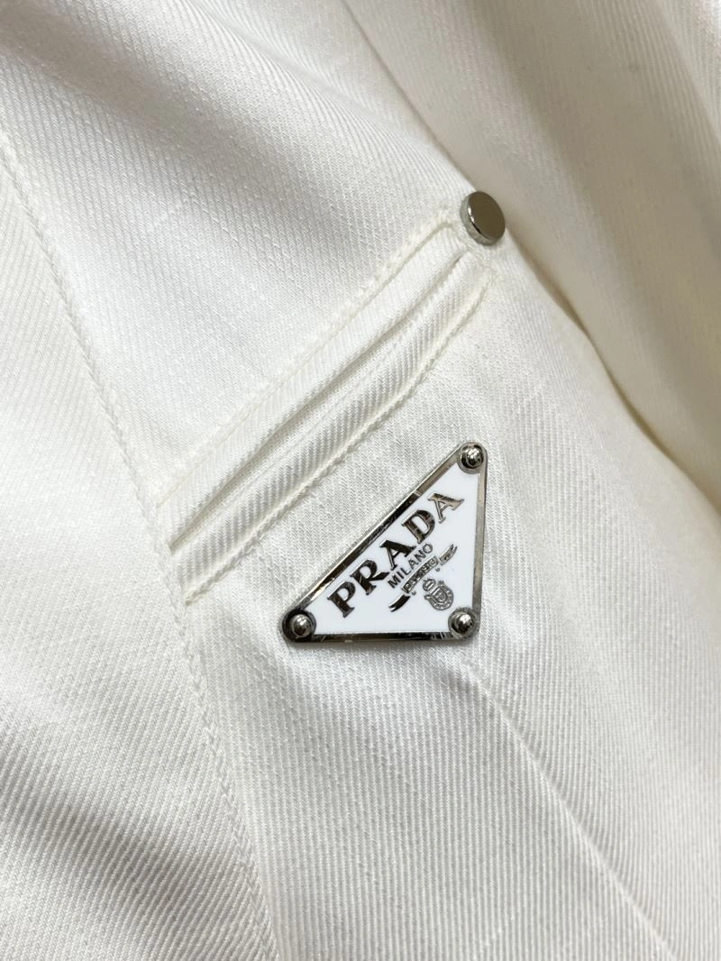 Functional Prada Outwear 168841