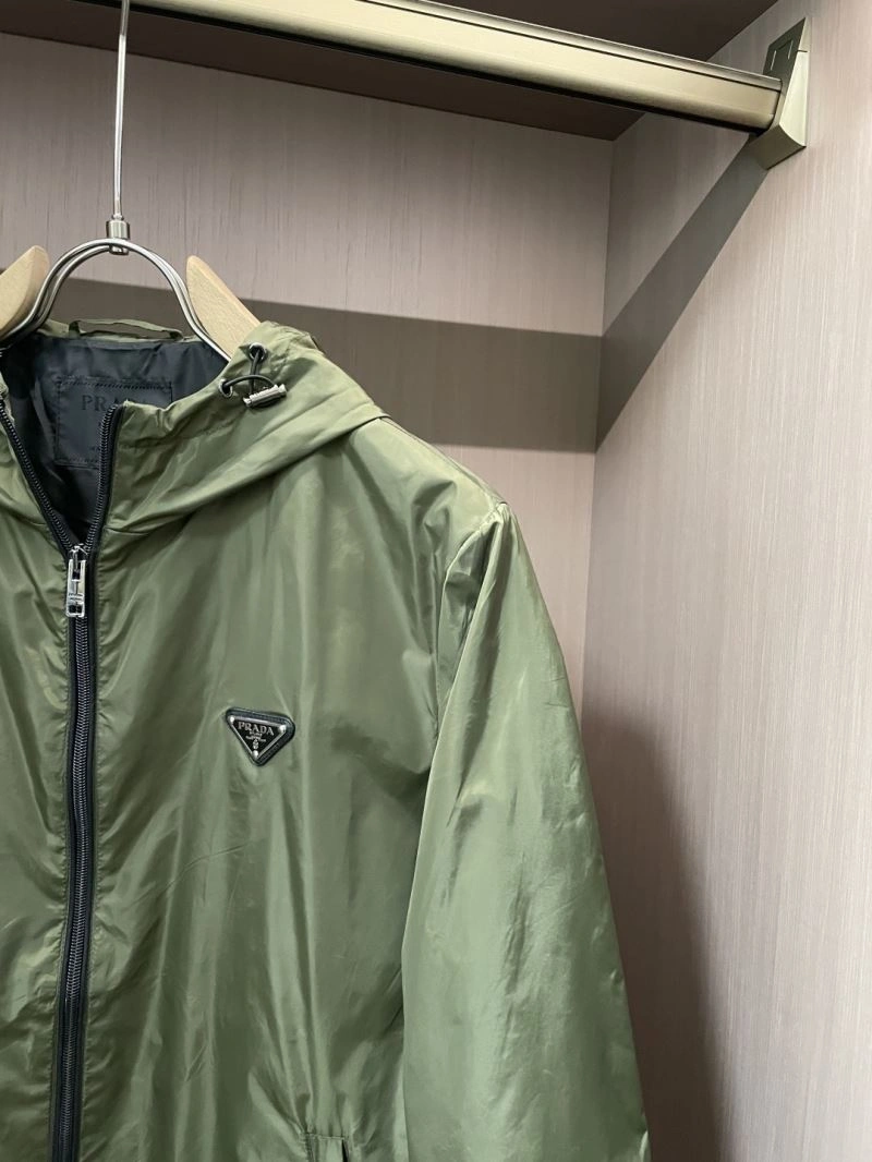 Casual Prada Outwear 168839