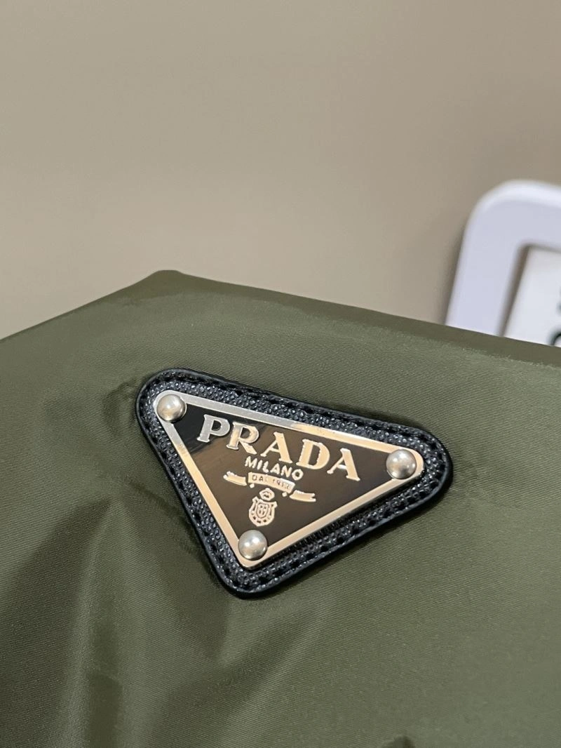 Casual Prada Outwear 168839