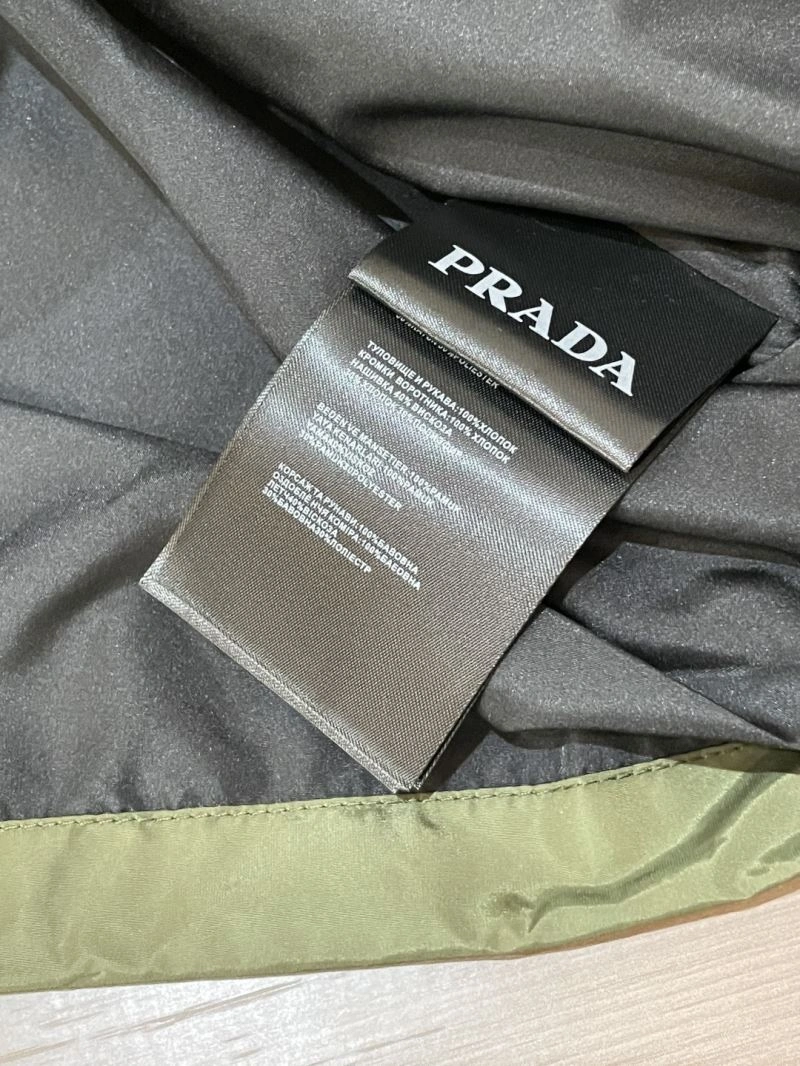 Casual Prada Outwear 168839