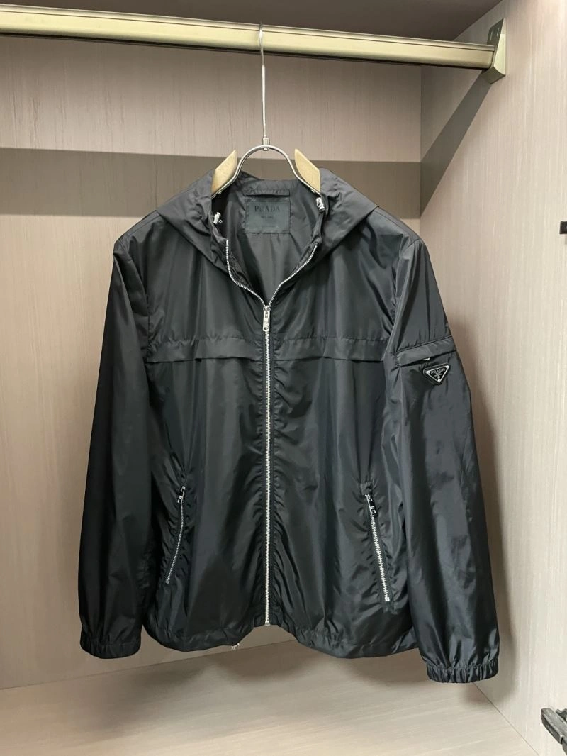 Premium Prada Outwear 168902