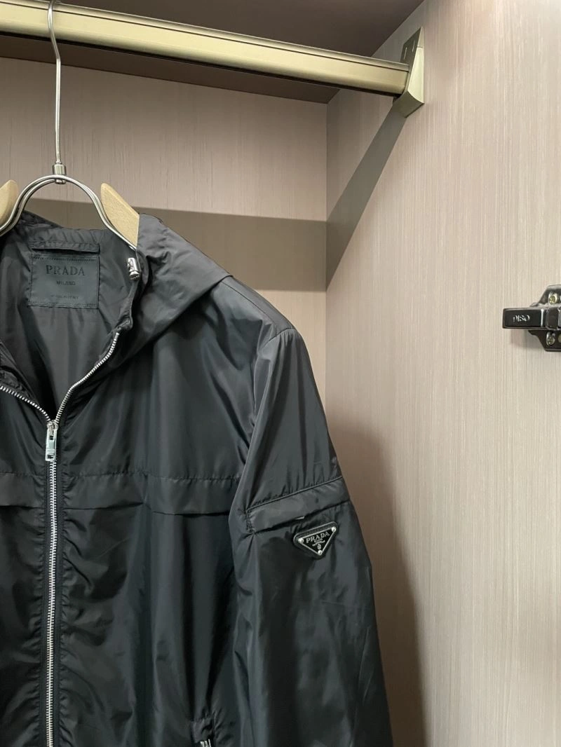 Premium Prada Outwear 168902